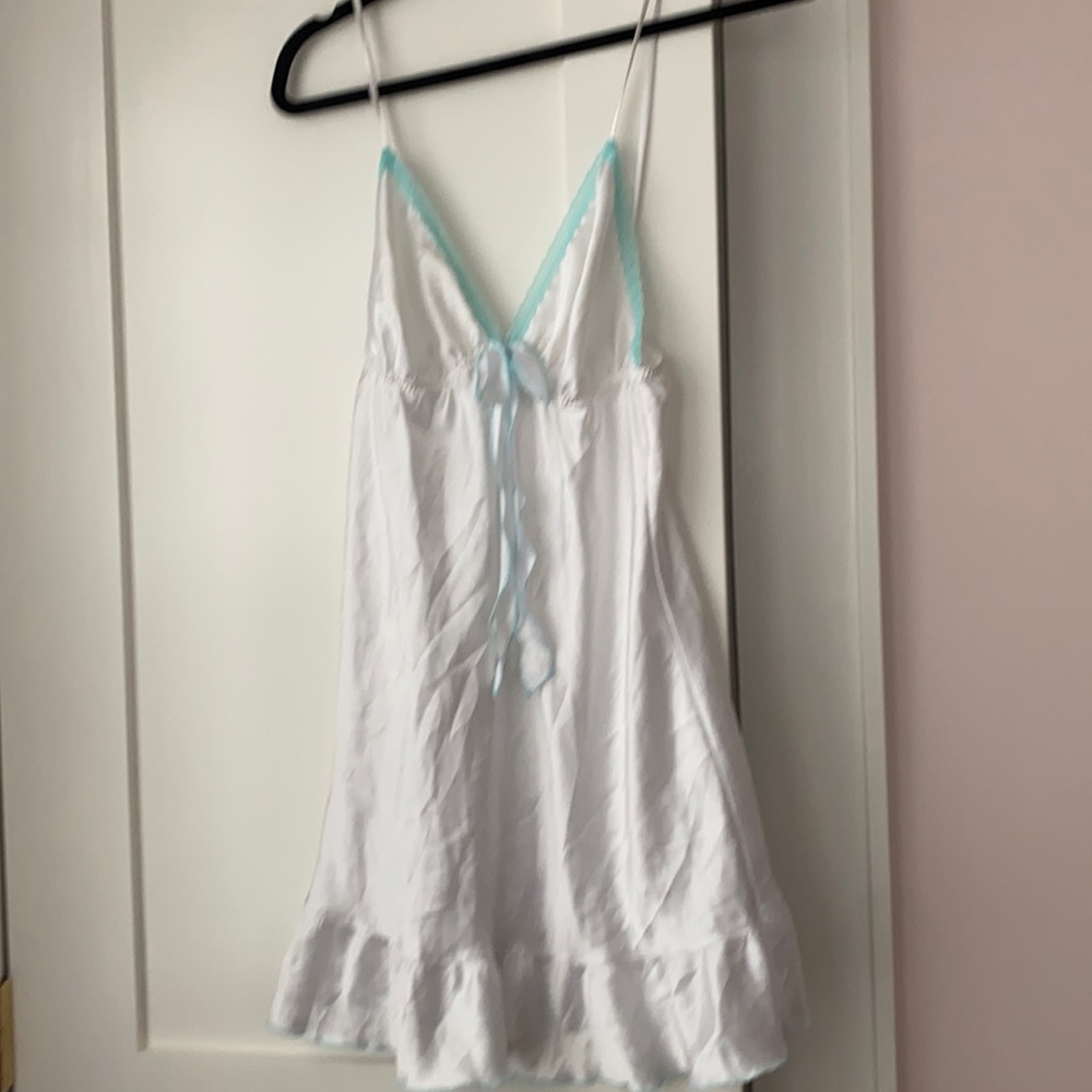 Victoria secret bridal size m